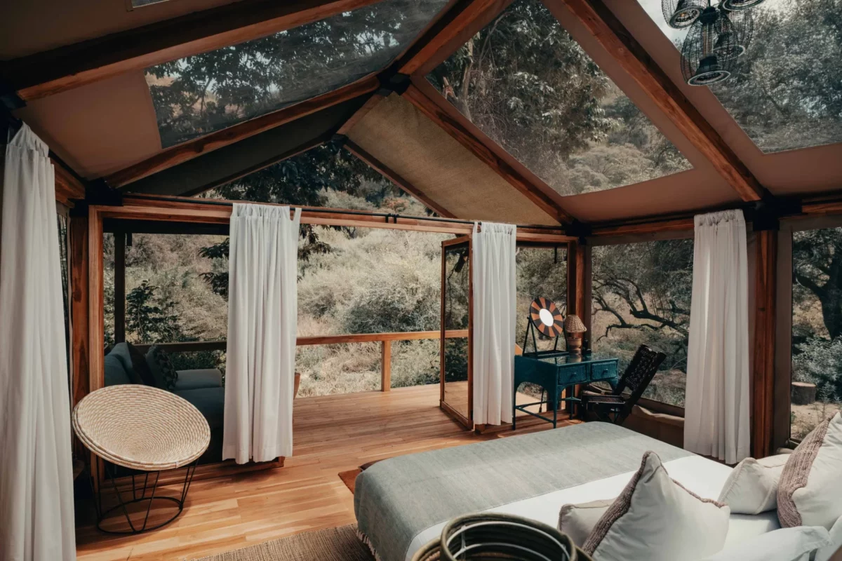 csm_Wayo-Manyara-Green-Camp-Gaestezelt-im-Wald-Malicky-Boaz-6000x4000-uvwxyz_1f5bf6f153.jpg