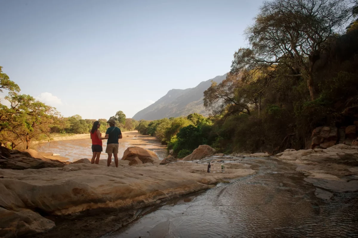 csm_Wayo-Manyara-Green-Camp-Sundowners-am-Wasserfall-Wayo-Africa-3245x2160-uvwxyz_7aca5845f6.jpg
