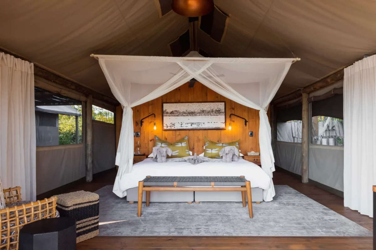 Bots_Sable Alley_Guest Tent Interior 3