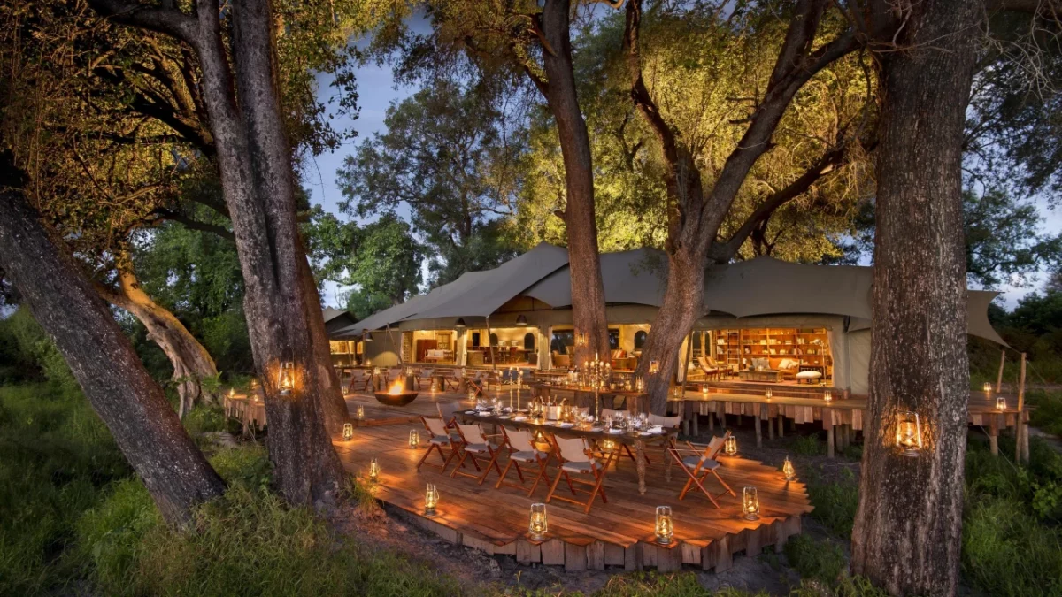 Duba Plains Camp in Botswana, Okavango Delta.