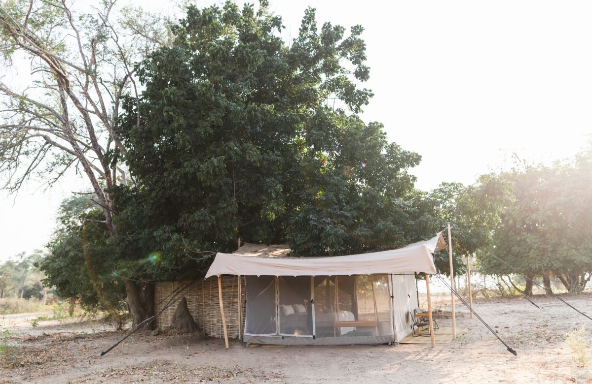 Chula-Island-Camp-Zambia-Lower-Zambezi-Walking-Safari-Tent38-1200x780