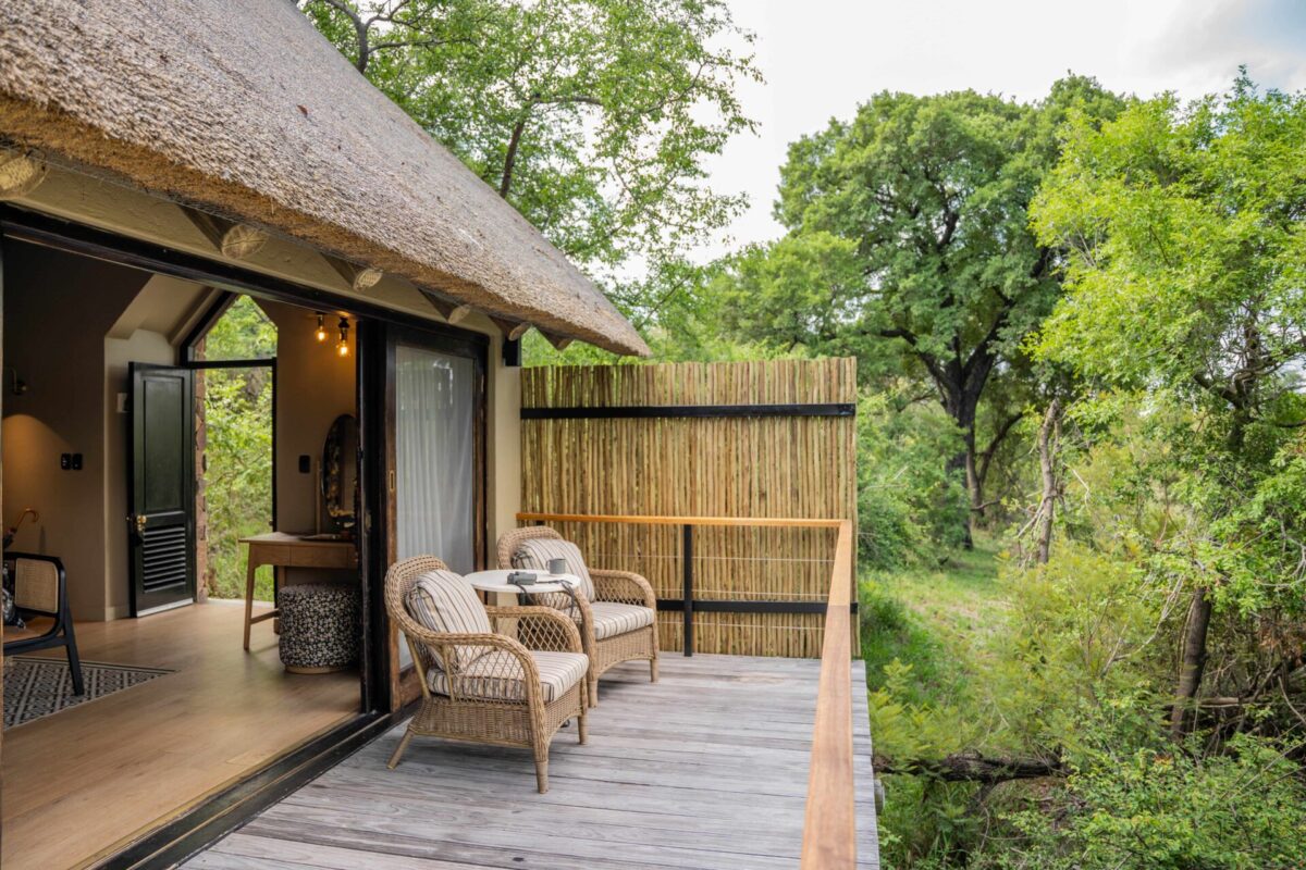 Suite mit privatem Deck in der Thornybush Game Lodge